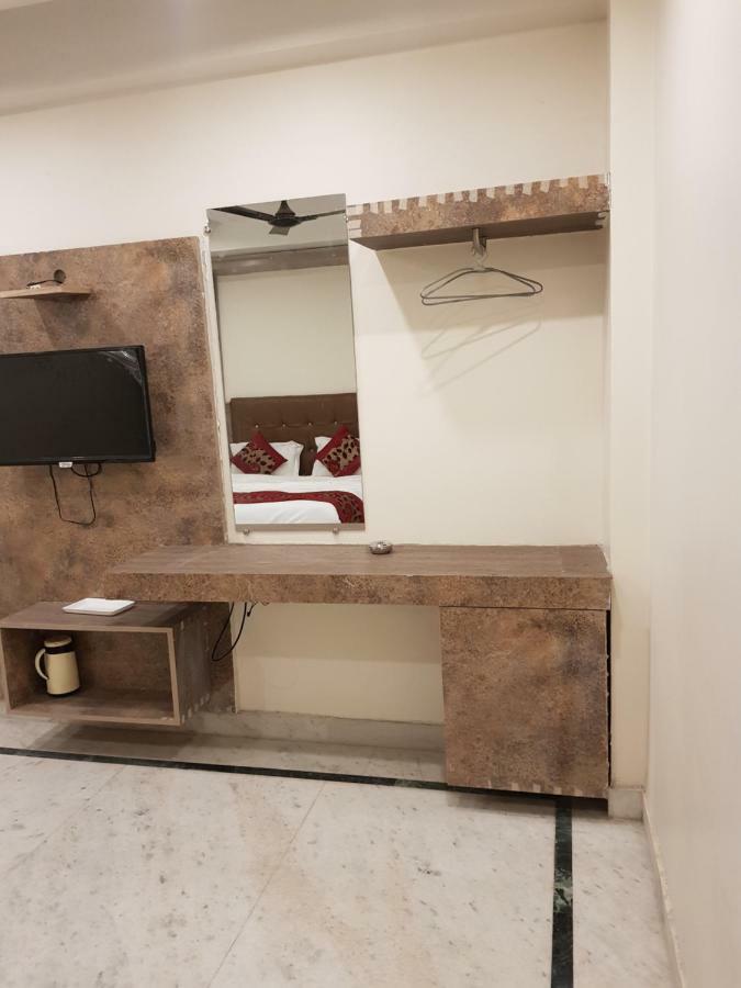 Hotel Klick International - 2 Min Walking From New Delhi Railway Station Экстерьер фото